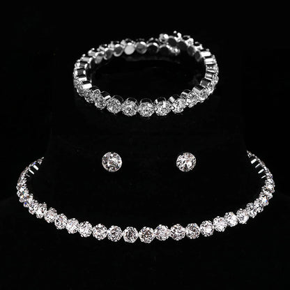 Women's fashionable and minimalist necklaces party accessories