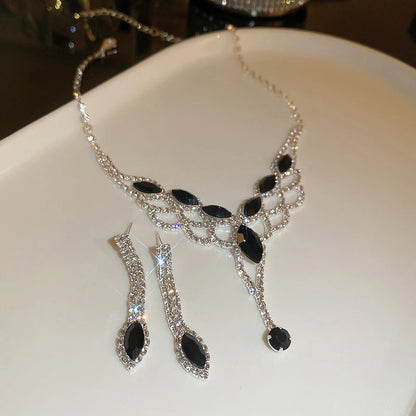 Minimalist Rhinestone Necklace And Earrings Set